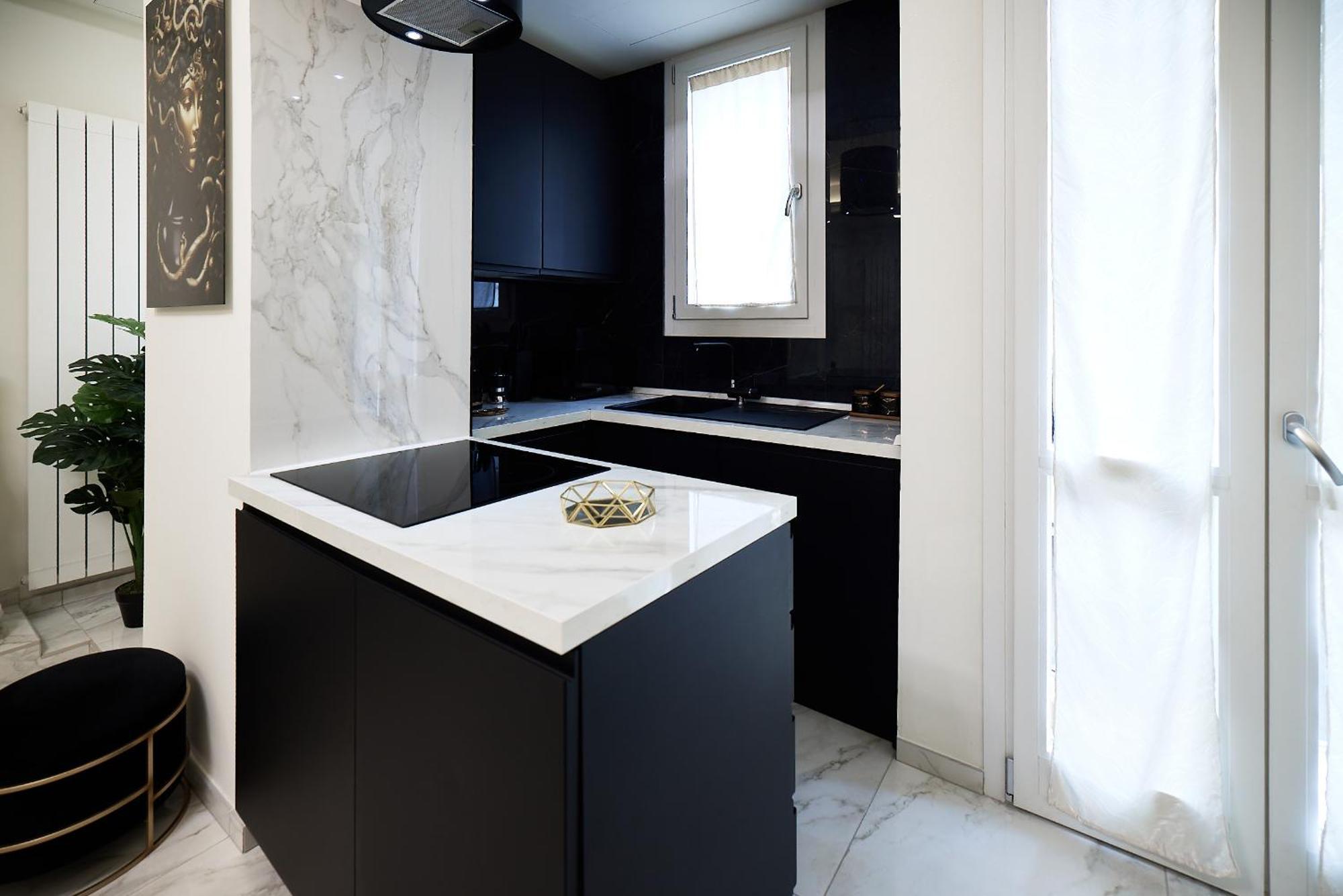 Italian Fashion Suite - Luxurious Marble City Center มิลาน ภายนอก รูปภาพ